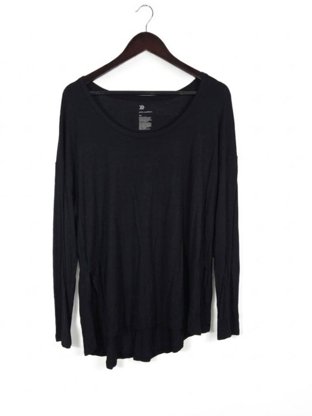 all in motion *like new* black long sleeve top
